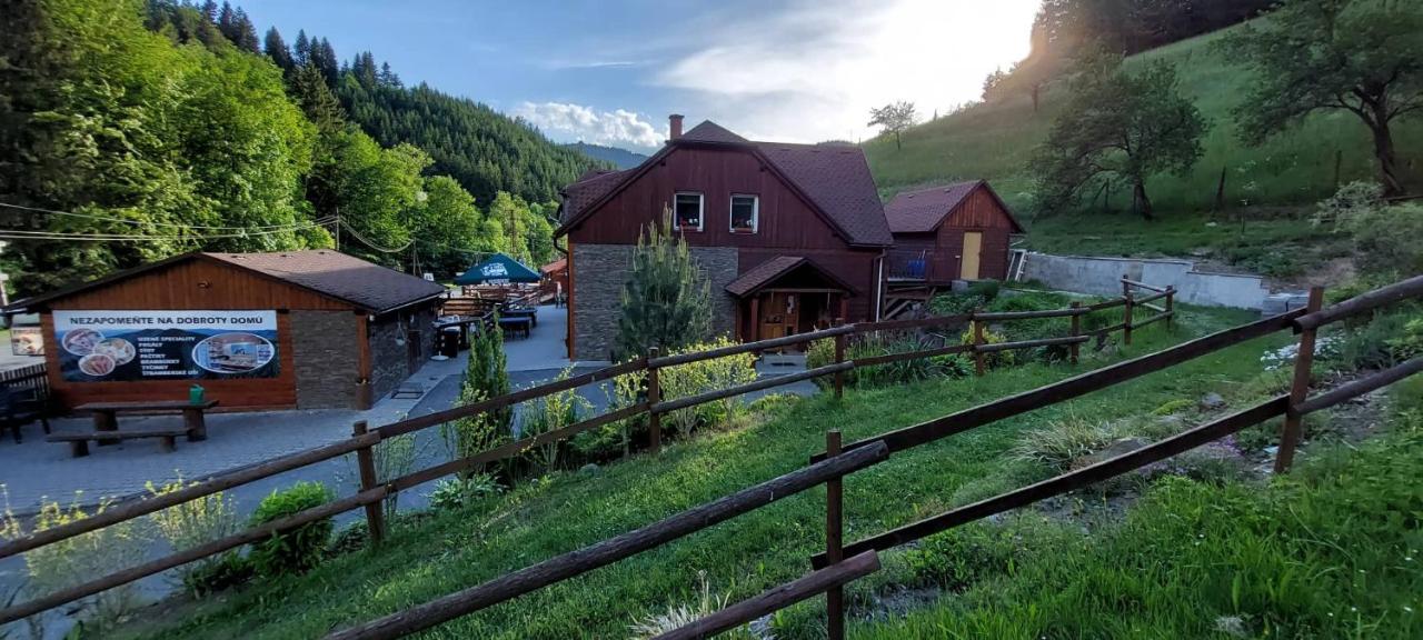 Hotel U Vesele Lisky Hutisko Exterior foto